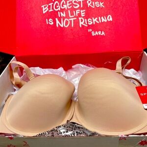 Spanx nude strapless bra in excellent condition.